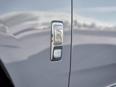 Used 2025 Rolls-Royce Cullinan image 9