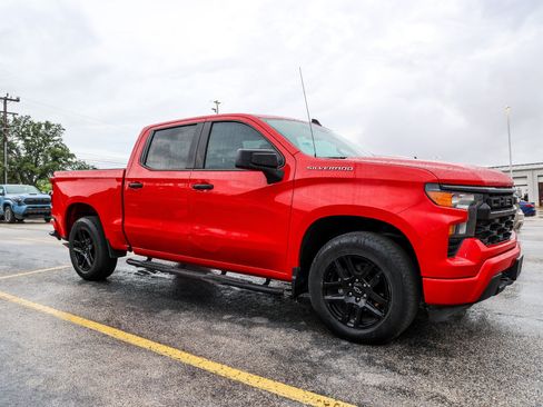 Used 2022 Chevrolet Silverado 1500 Custom RWD image 7
