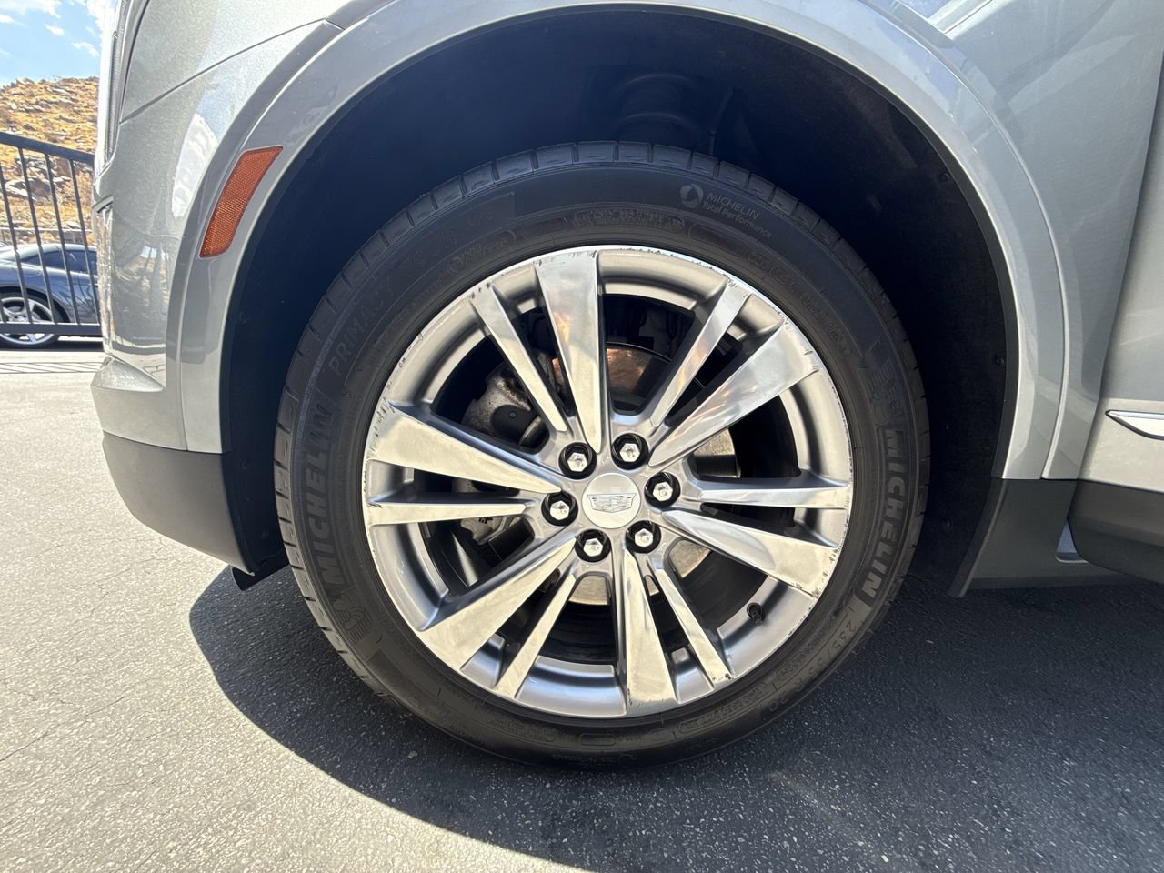 Certified 2024 Cadillac XT5 Premium Luxury w/ LPO, Premium Carpet Package FWD image 33
