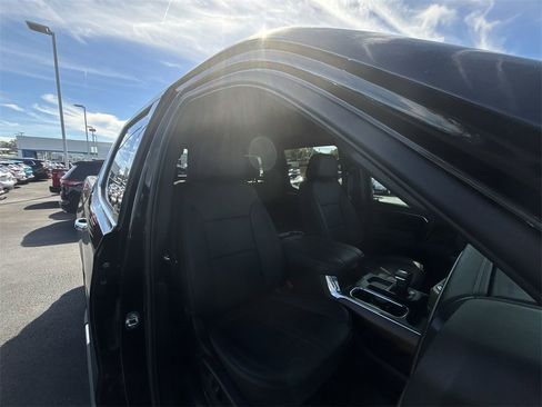 Used 2024 Chevrolet Silverado 1500 High Country w/ High Country Premium Package image 31