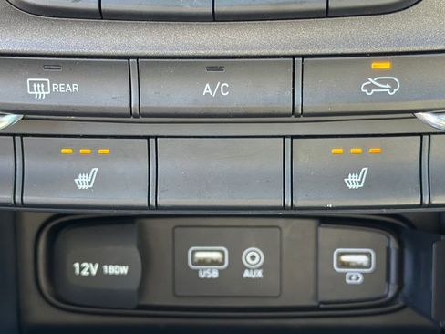 Used 2020 Hyundai Santa Fe SEL image 30