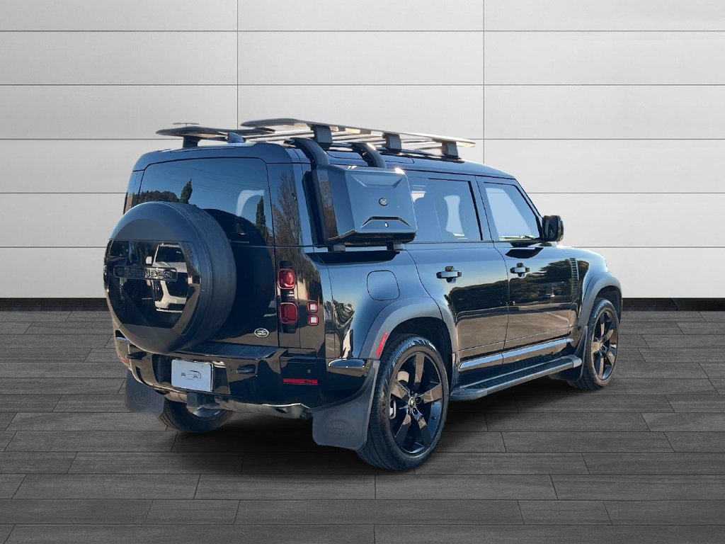 Used 2023 Land Rover Defender 110 X-Dynamic SE AWD/4WD image 5