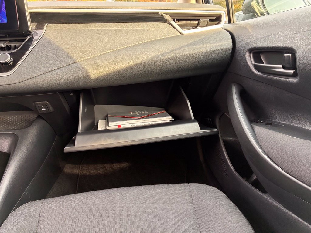Used 2026 Toyota Corolla LE FWD image 41