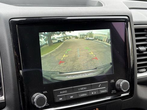 Used 2023 Nissan Frontier SV image 20