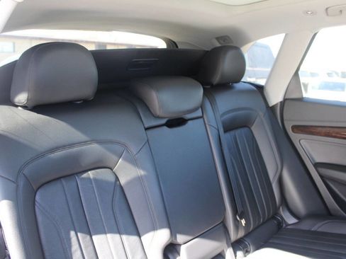 Used 2018 Audi Q5 2.0T Premium Plus w/ Premium Plus Package image 11