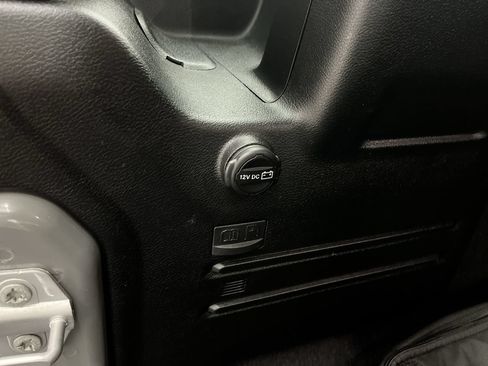 Used 2023 Jeep Wrangler Unlimited Sahara w/ Cold Weather Group AWD/4WD image 28