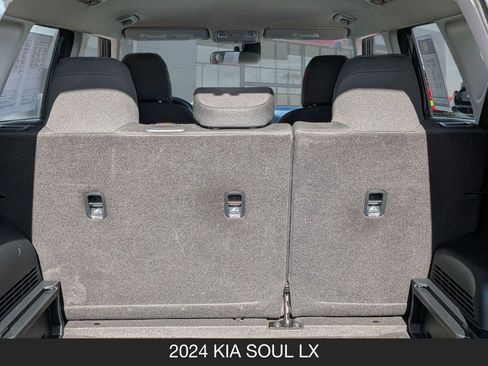 Used 2024 Kia Soul LX w/ Option Group 015 image 20