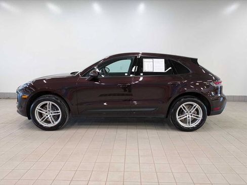 Used 2025 Porsche Macan AWD/4WD image 2