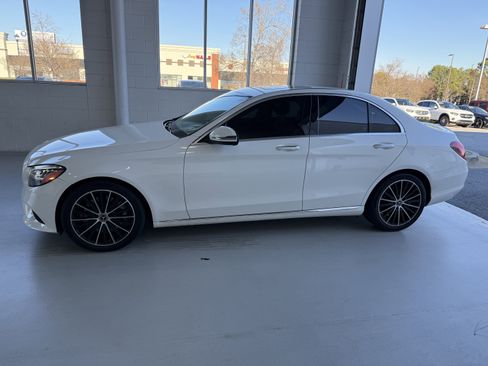 Used 2021 Mercedes-Benz C 300 Sedan image 3