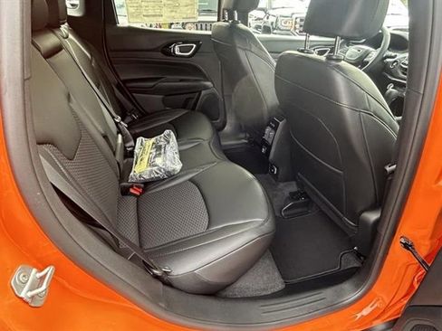 New 2026 Jeep Compass Latitude image 24