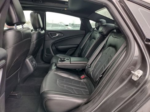 Used 2016 Chrysler 200 S w/ Sun & Sound Group image 10
