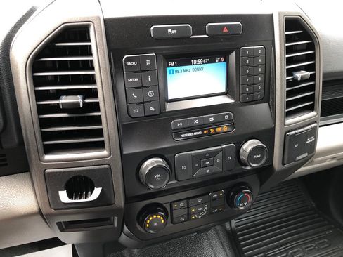Used 2022 Ford F250 XL w/ Power Equipment Group RWD image 27