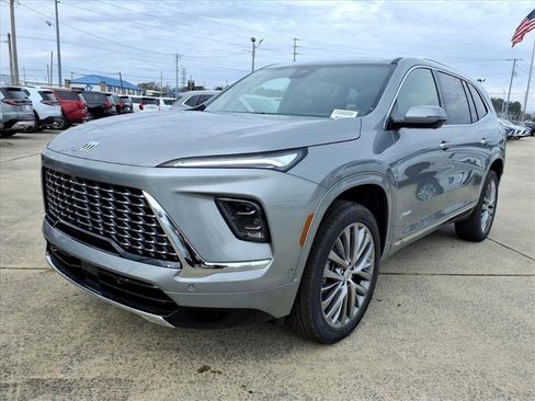 New 2026 Buick Enclave Avenir image 3