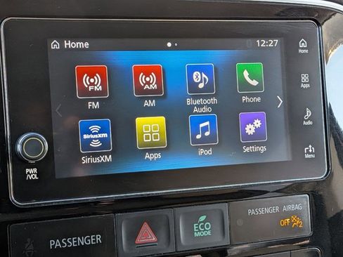 Used 2017 Mitsubishi Outlander SEL image 9