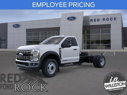 New 2025 Ford F550 4x4 Regular Cab Super Duty w/ XL Chrome Package image 2