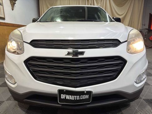 Used 2017 Chevrolet Equinox LT w/ Sport Edition FWD image 3