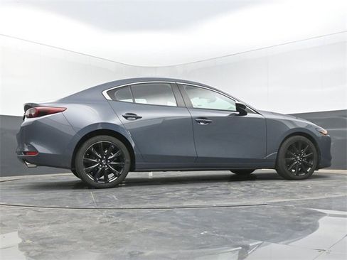 Used 2024 MAZDA MAZDA3 s image 43