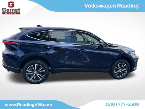 Used 2023 Toyota Venza LE AWD/4WD image 6