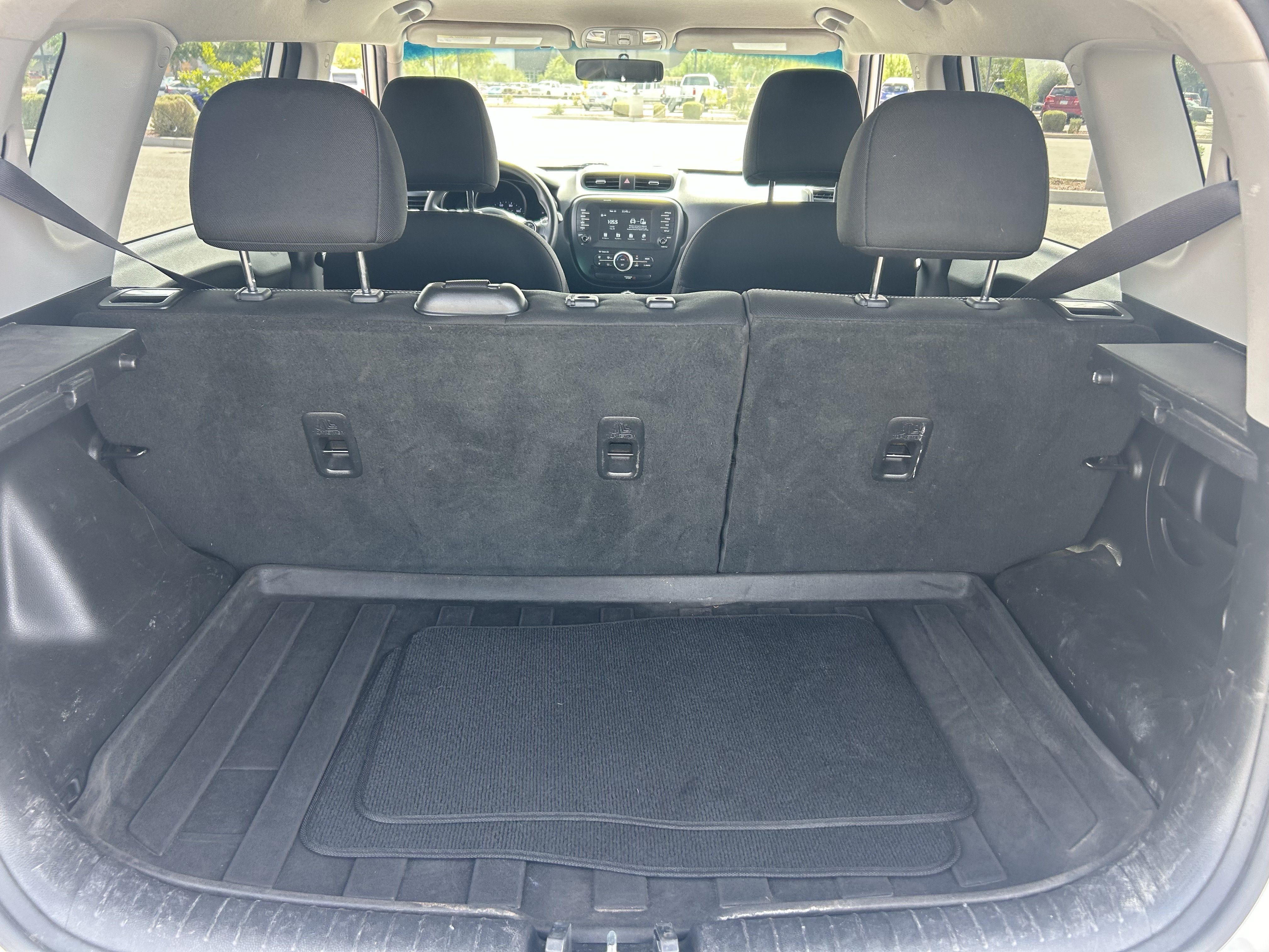Used 2018 Kia Soul + FWD image 10