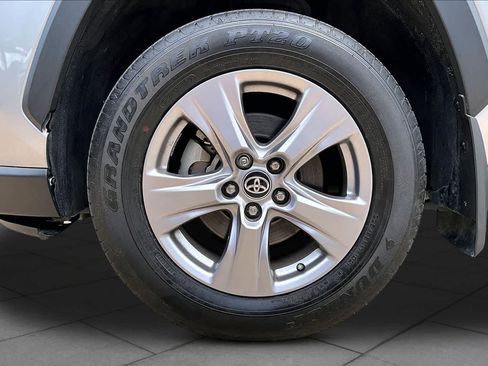Used 2025 Toyota RAV4 XLE w/ Convenience Package FWD image 11