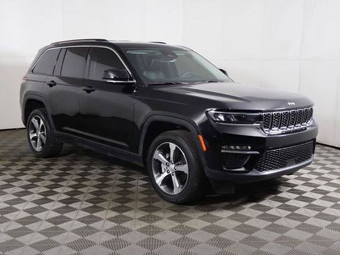 Used 2023 Jeep Grand Cherokee Limited AWD/4WD image 52