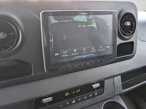 Used 2019 Mercedes-Benz Sprinter 2500 image 14