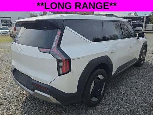 Used 2024 Kia EV9 Light Long Range image 11