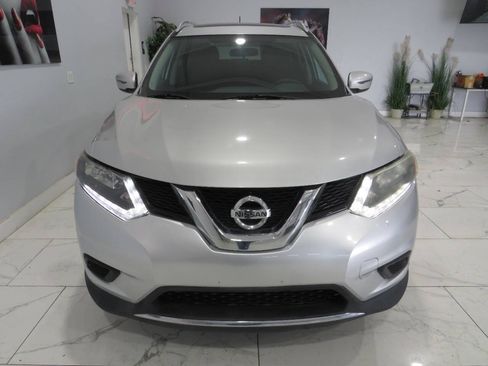 Used 2016 Nissan Rogue SV w/ SV Moonroof Package AWD/4WD image 8