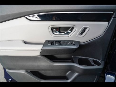 New 2025 Honda Pilot EX-L image 20