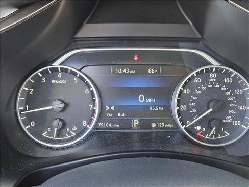 Used 2019 Nissan Murano S FWD image 11
