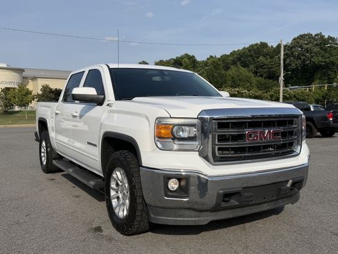 Used 2014 GMC Sierra 1500 SLE w/ SLE Value Package AWD/4WD image 3