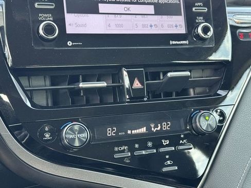 Used 2024 Toyota Camry SE image 21