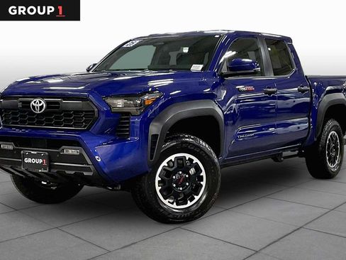 Used 2025 Toyota Tacoma TRD Off-Road w/ TRD Off Road Upgrade Package image 1