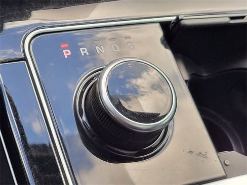 Used 2019 Land Rover Range Rover Velar S image 30