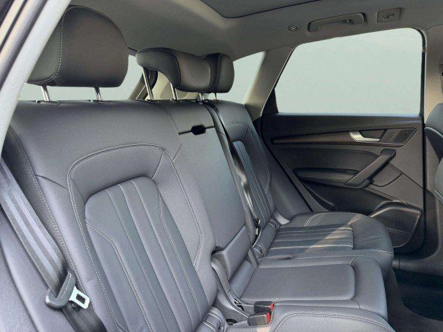 Certified 2023 Audi Q5 2.0T Premium Plus w/ Premium Plus Package AWD/4WD image 28