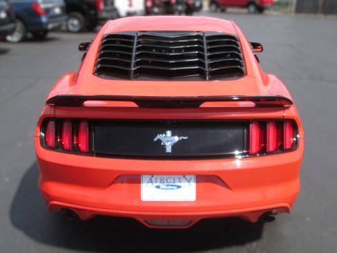 Used 2015 Ford Mustang Coupe w/ Equipment Group 051A RWD image 9