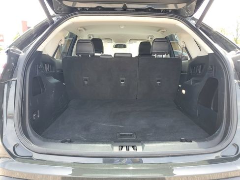 Certified 2024 Ford Edge SEL w/ Convenience Package AWD/4WD image 9