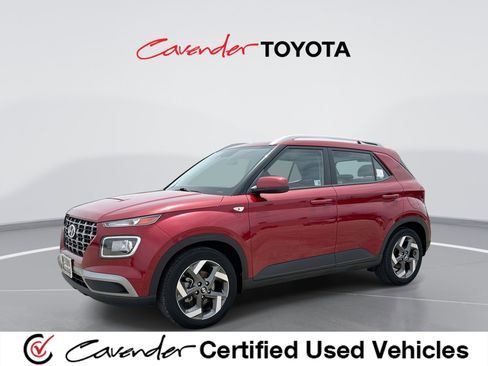 Used 2024 Hyundai Venue SEL FWD image 1