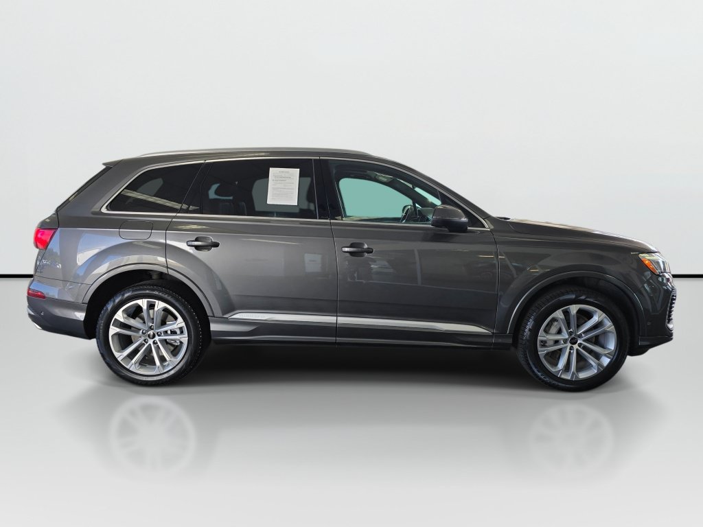 Used 2025 Audi Q7 3.0T Premium Plus AWD/4WD image 8