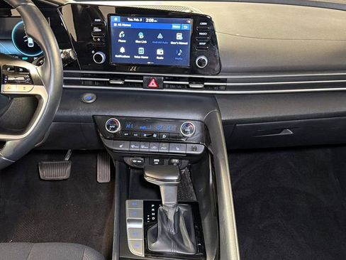 Used 2021 Hyundai Elantra SEL w/ Convenience Package image 15