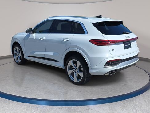 Certified 2025 Audi Q5 Premium w/ Premium Plus AWD/4WD image 7