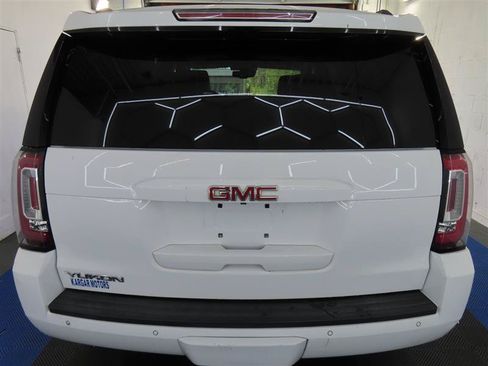 Used 2015 GMC Yukon SLT w/ Open Road Package AWD/4WD image 11