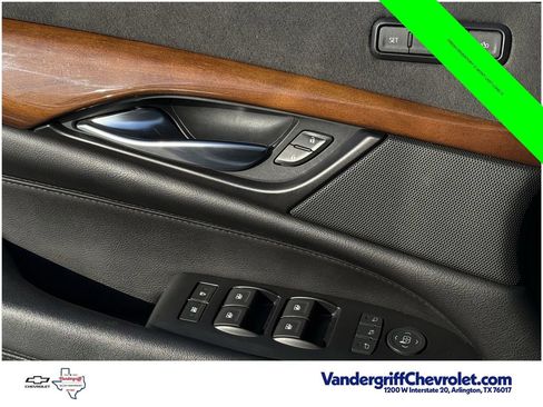 Used 2020 Cadillac Escalade Luxury RWD image 19