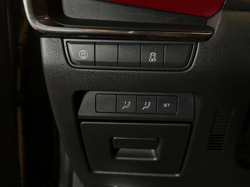 Used 2019 MAZDA MAZDA3 AWD Hatchback w/ Premium Pkg image 17