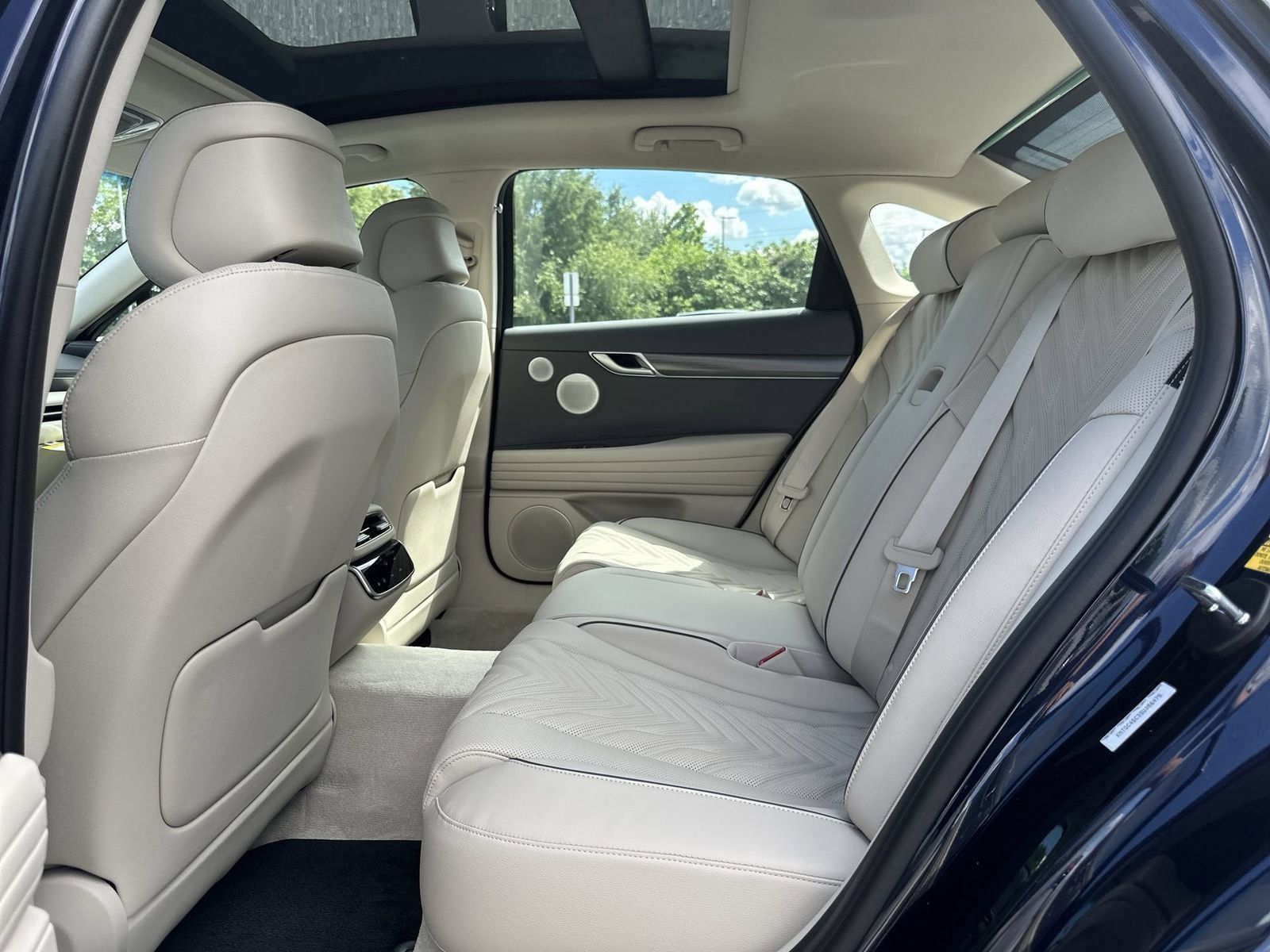 New 2025 Genesis G80 2.5T Sport Prestige AWD/4WD image 10