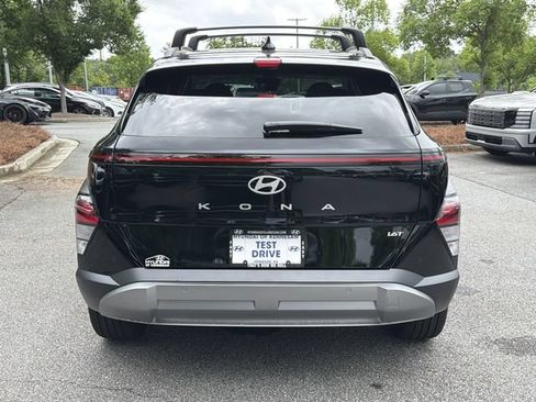 New 2026 Hyundai Kona Limited FWD image 6