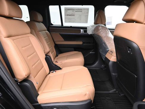 New 2026 Hyundai Santa Fe Calligraphy image 12