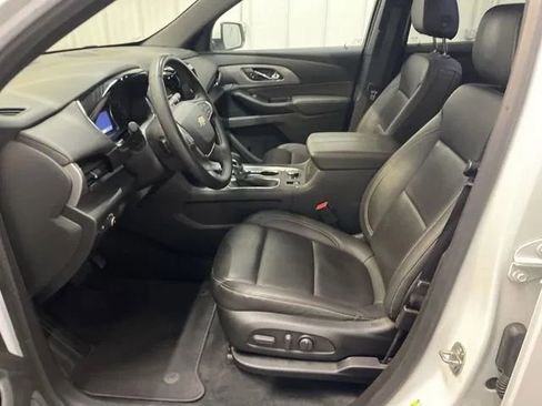 Used 2023 Chevrolet Traverse LT AWD/4WD image 10