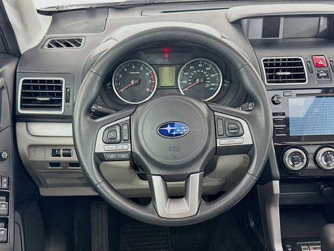 Used 2017 Subaru Forester 2.5i Premium w/ All-Weather Package AWD/4WD image 18