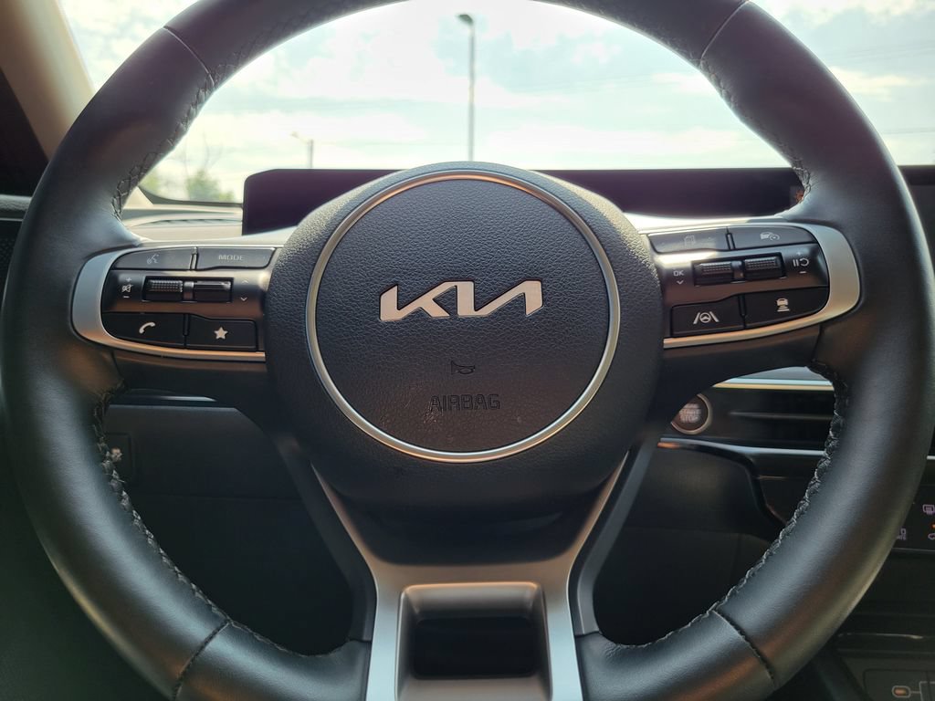 Used 2025 Kia K5 EX FWD image 13